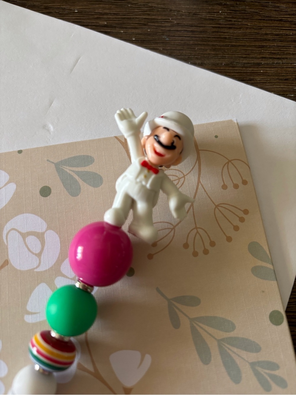 Mario: Luigi handmade beaded pen